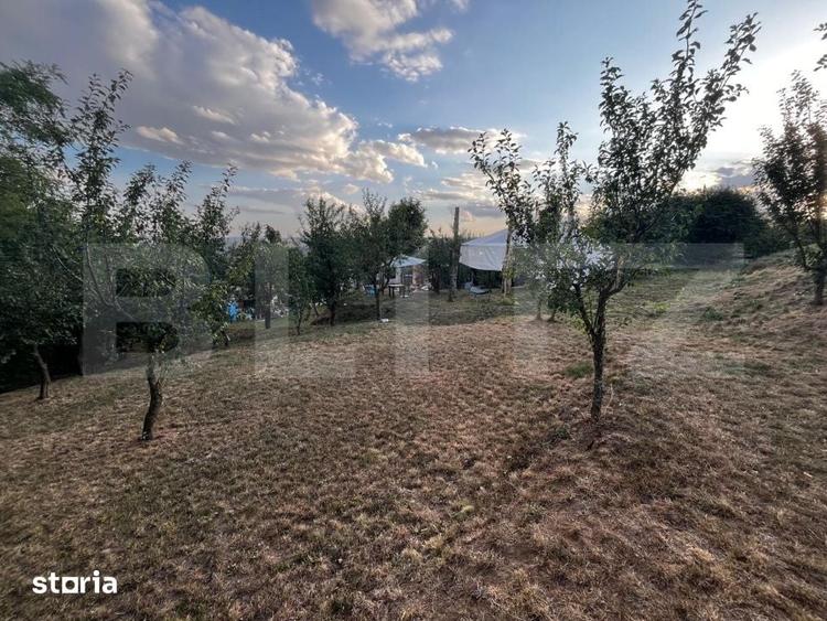 Casă cu 4 camere cu Teren 2000 Mp în Aiton