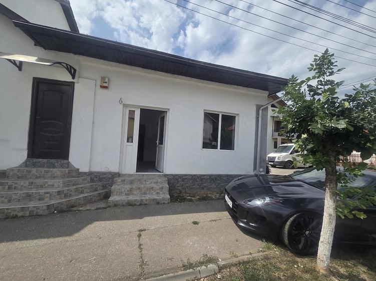 Spațiu comercial, de 30 mp, în Central