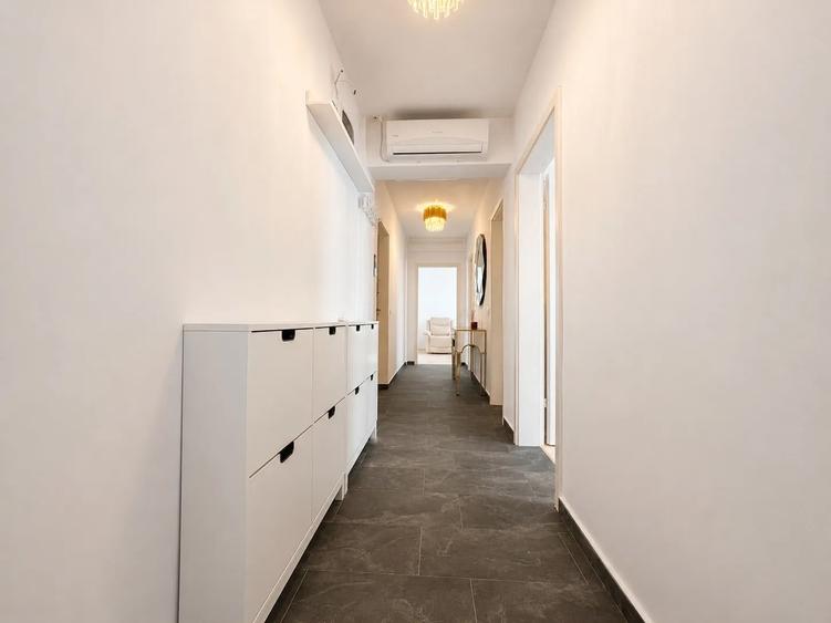 Apartament cu 3 camere decomandat în Berceni