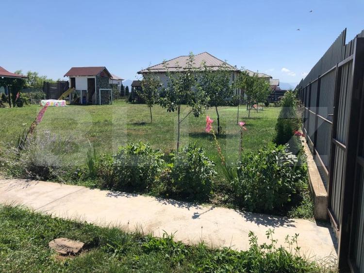 Casă individuală cu 1 camere cu Teren 1000 Mp în Nord