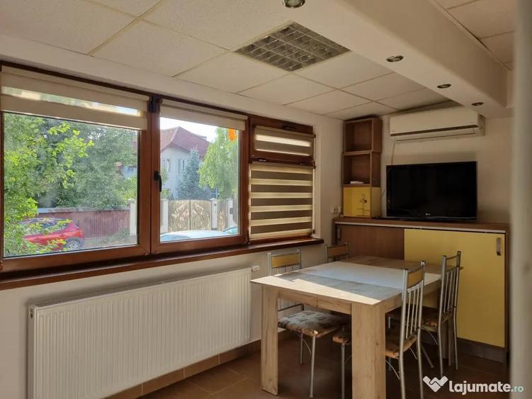 Apartament cu 3 camere decomandat în Ștefan cel Mare