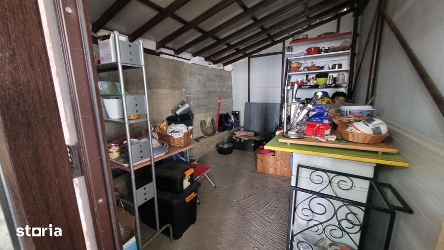 Casă cu 5 camere cu Teren 7029 Mp în Central