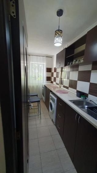 Garsonieră decomandată în Plopu