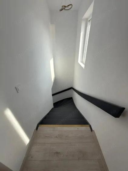 Apartament cu 3 camere in vila-90mp-zona Centrala - 14
