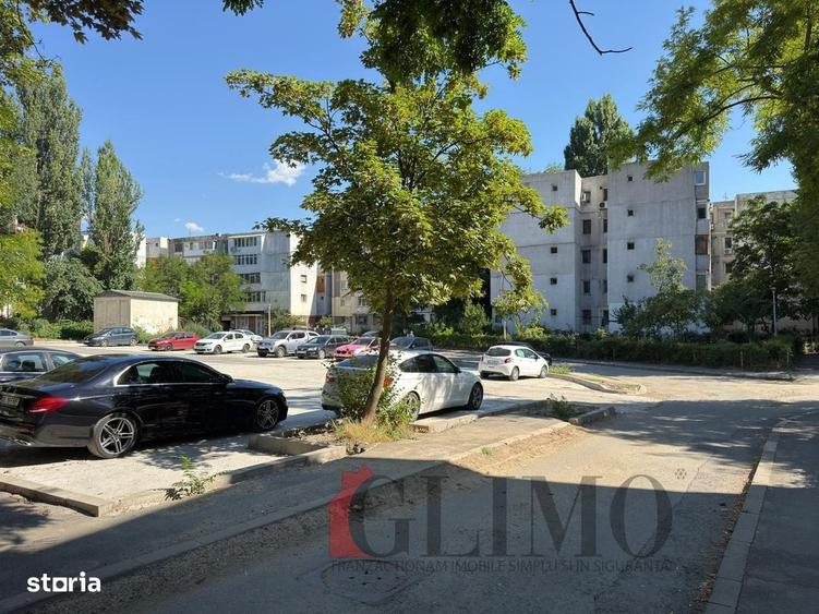 Apartament cu 2 camere decomandat în Micro 38