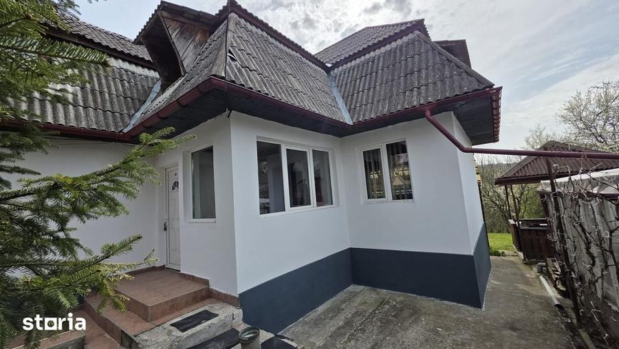 Casă cu 5 camere cu Teren 920 Mp în Central