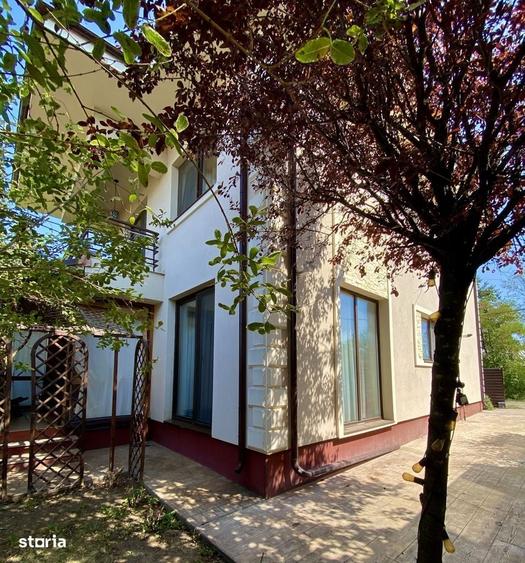 Casă cu 4 camere în Tamași