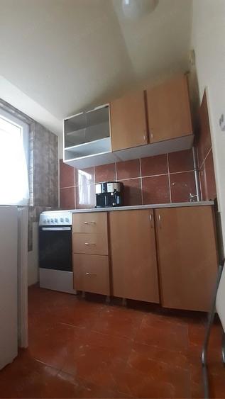 Garsonieră semidecomandată în Badea Cârțan