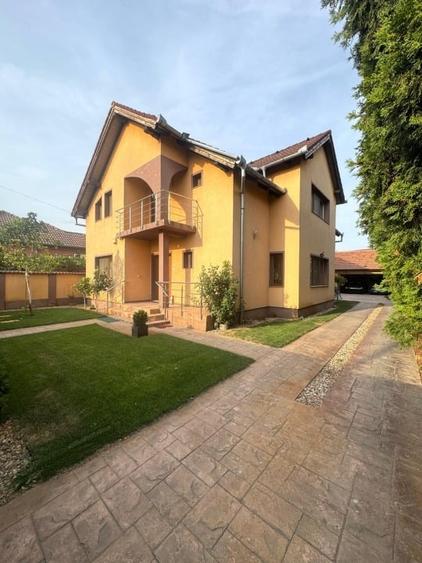 Casă individuală cu 5 camere cu Canalizare în 6 Vânători