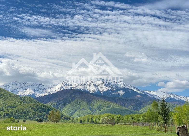 Teren de 2000 mp, în Porumbacu de Jos