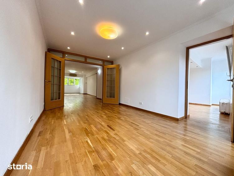 Apartament cu 4 camere decomandat în Centrul Civic