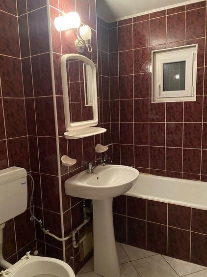 Apartament cu 4 camere decomandat în Ultracentral