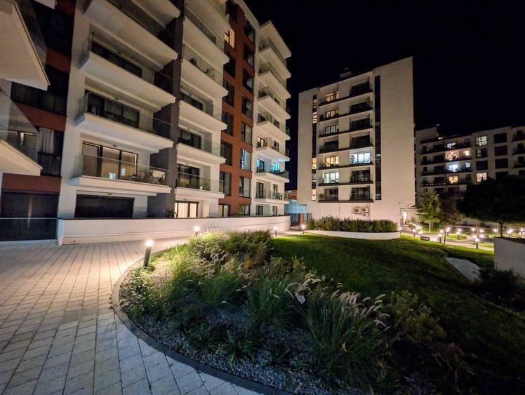 Apartament cu 2 camere decomandat în Exterior Vest