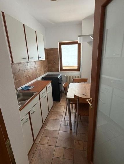 Garsonieră decomandată în Moșilor