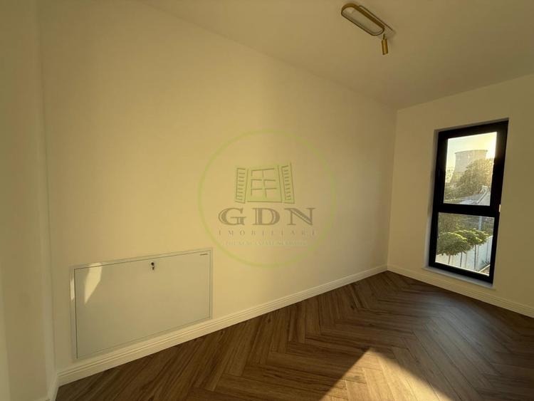 Casă individuală cu 4 camere cu Piscina în Bariera Vâlcii