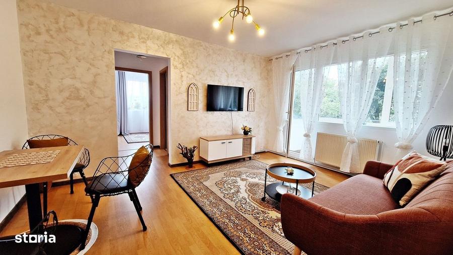 Apartament cu 3 camere semidecomandat, mobilat în Astra