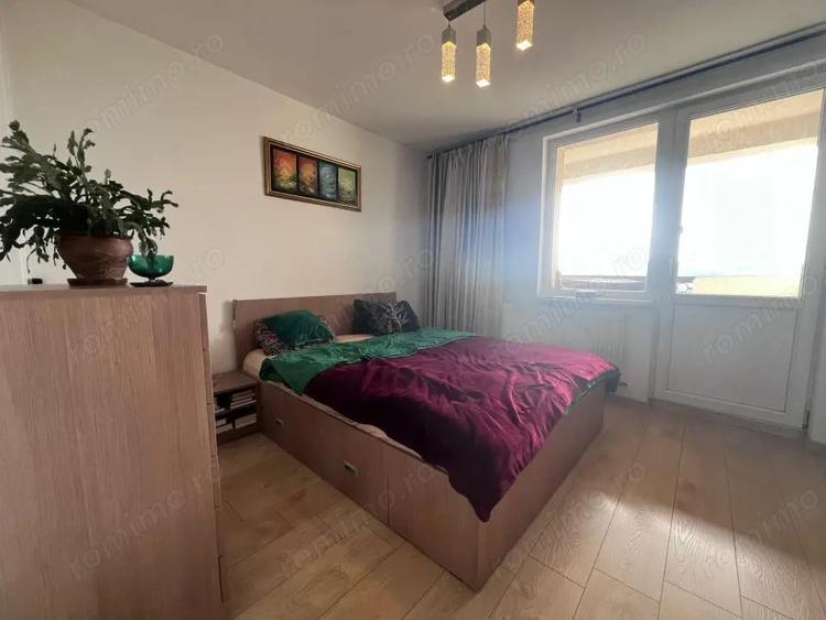 Apartament cu 3 camere decomandat în Dorobanți