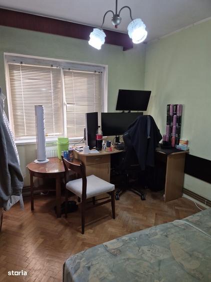 Apartament cu 4 camere decomandat în Malul Mureșului