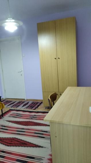 Apartament cu 2 camere decomandat în Cornișa