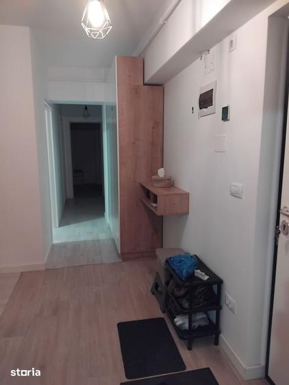 Apartament cu 3 camere în Tătărași