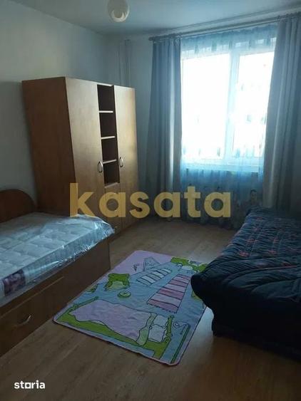 Apartament cu 3 camere în Crângași