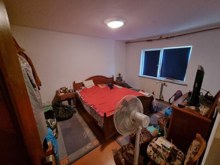 Apartament cu 4 camere decomandat în Inel II