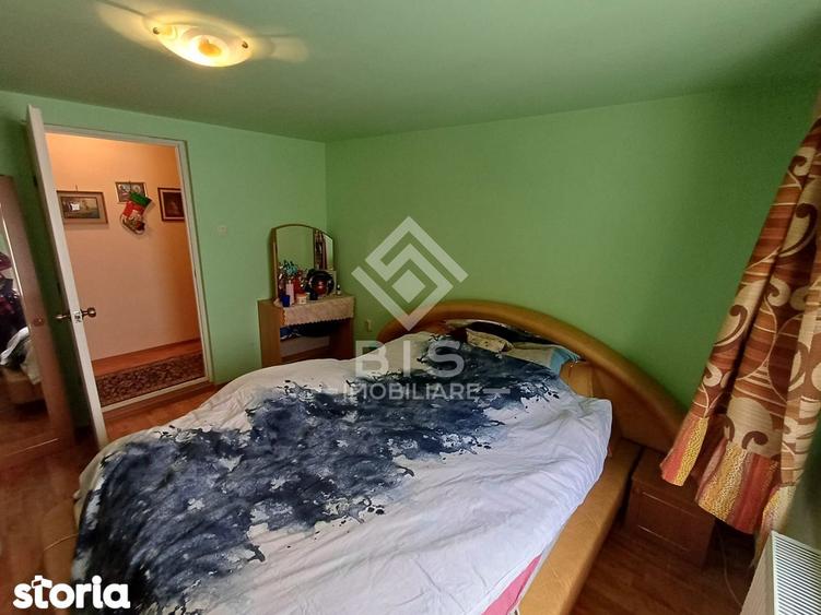 Casa 4 camere, Bd-ul. Independen?ei - 12