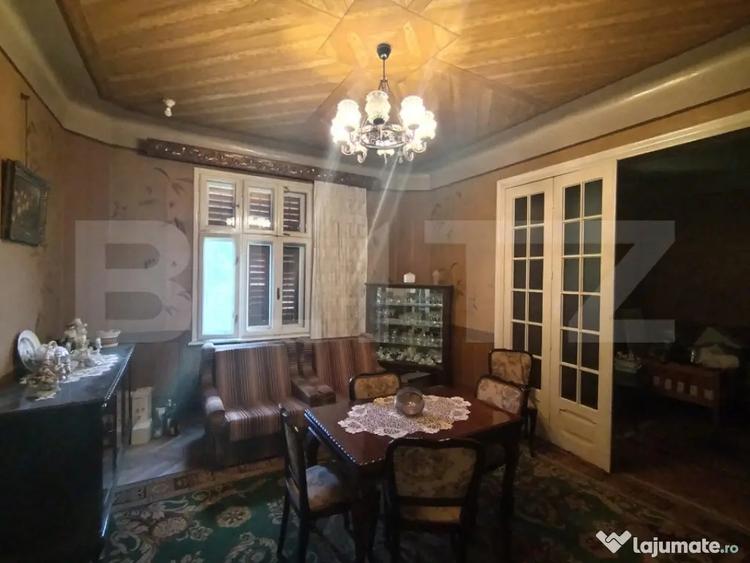 Casă cu 4 camere cu Teren 740 Mp în Cetate