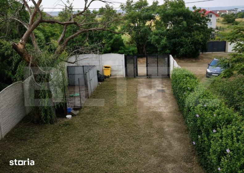 Casă cu 4 camere cu Teren 1200 Mp în Malu Mare