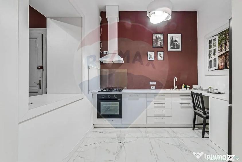 Apartament cu 3 camere decomandat în Central