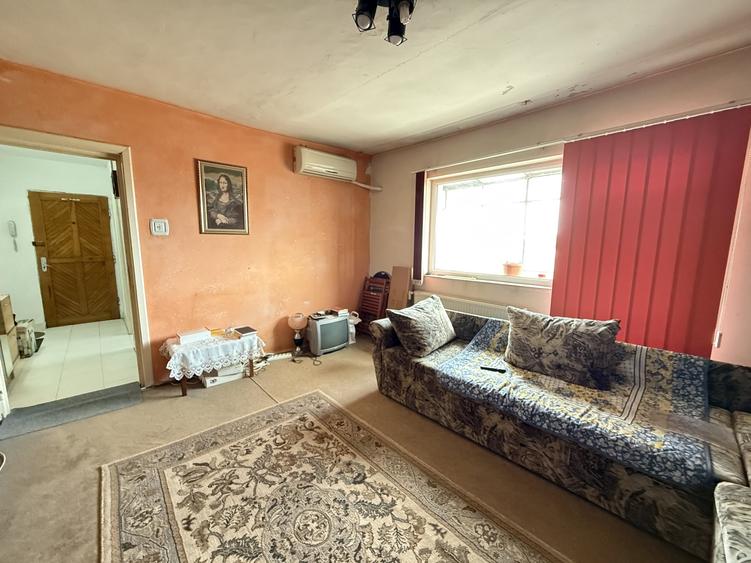 Apartament cu 2 camere semidecomandat, mobilat în Lipovei