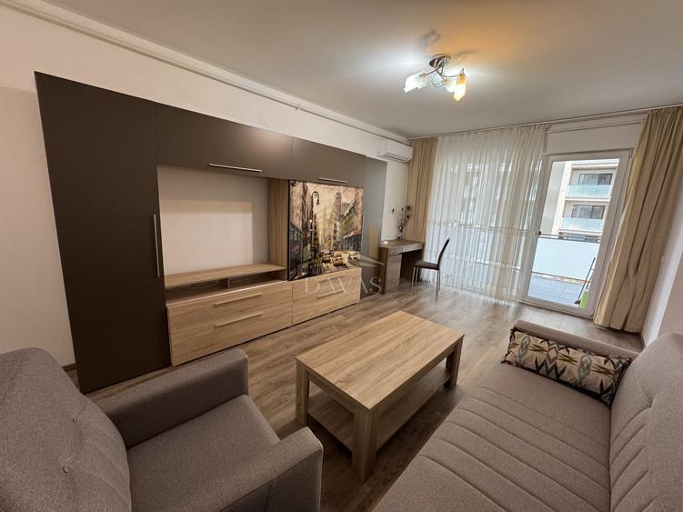 Apartament cu 3 camere decomandat, mobilat în Bună Ziua