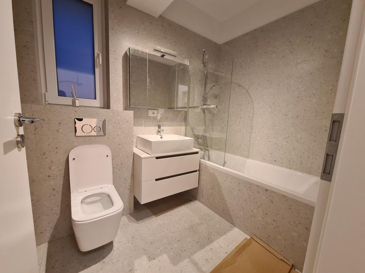 Duplex cu 3 camere cu Canalizare în Odăi