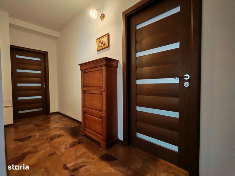 Casă cu 4 camere în Central