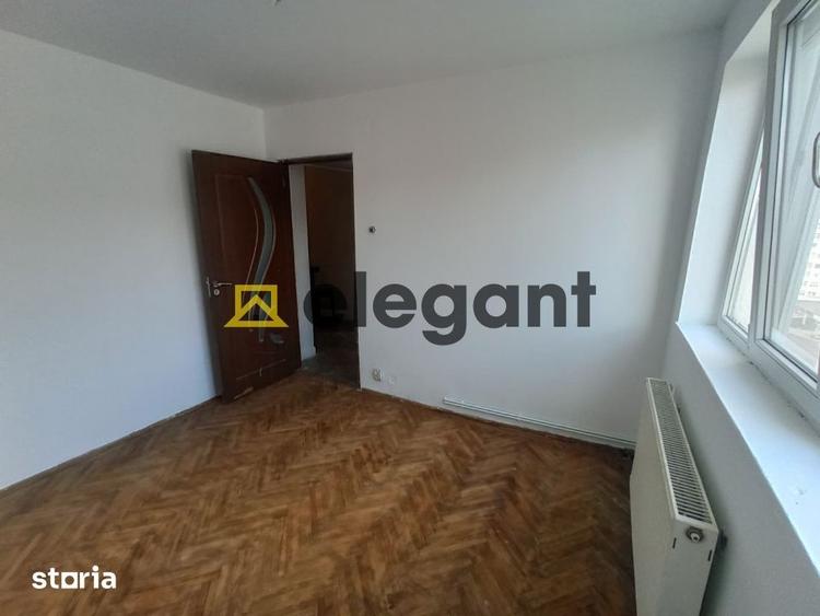 Apartament cu 3 camere decomandat în Craiovița Nouă
