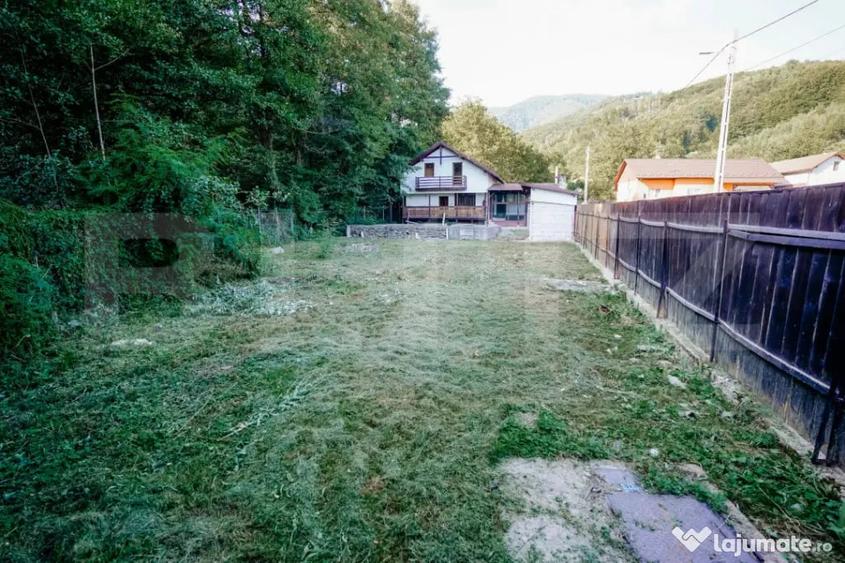Casă cu 5 camere cu Teren 700 Mp în Prundu Bârgăului