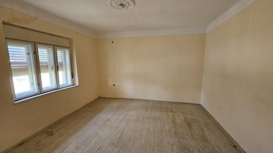 Casă cu 4 camere în Galșa