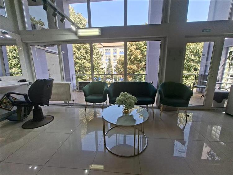Spațiu comercial, de 156 mp, în Central
