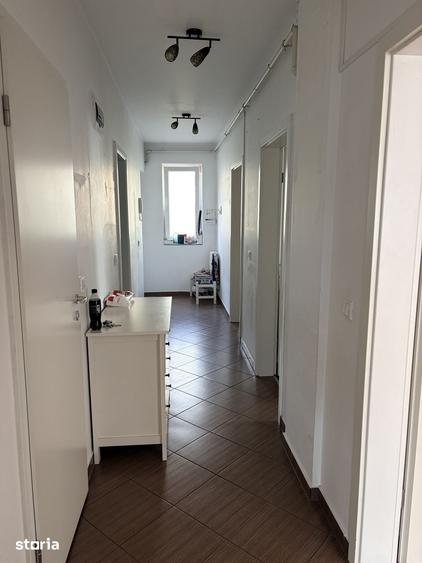 Apartament cu 3 camere în Bartolomeu