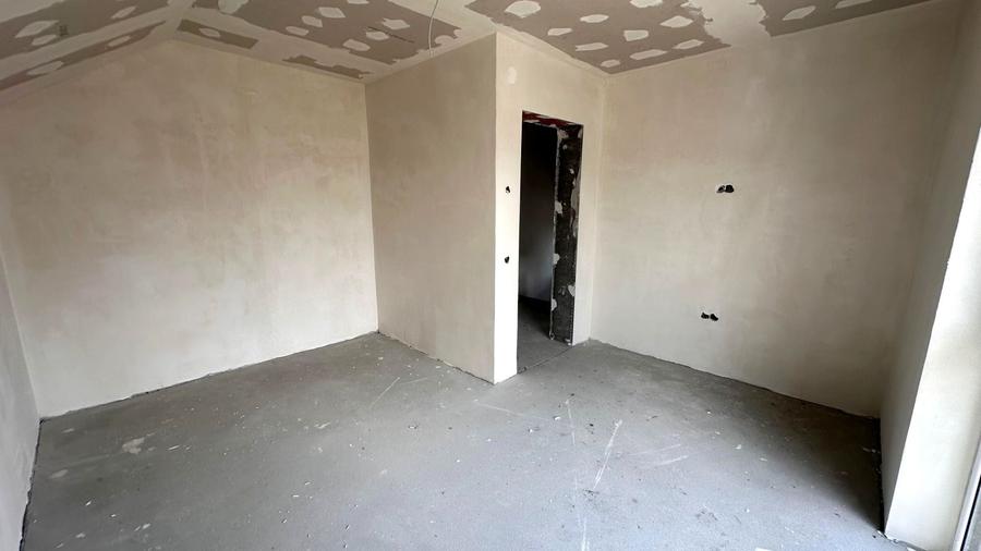 Casă cu 5 camere cu Teren 440 Mp în Șura Mică