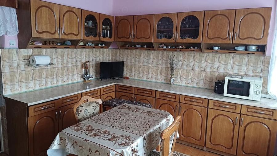 Casă cu 3 camere cu Teren 526 Mp în Vinerea