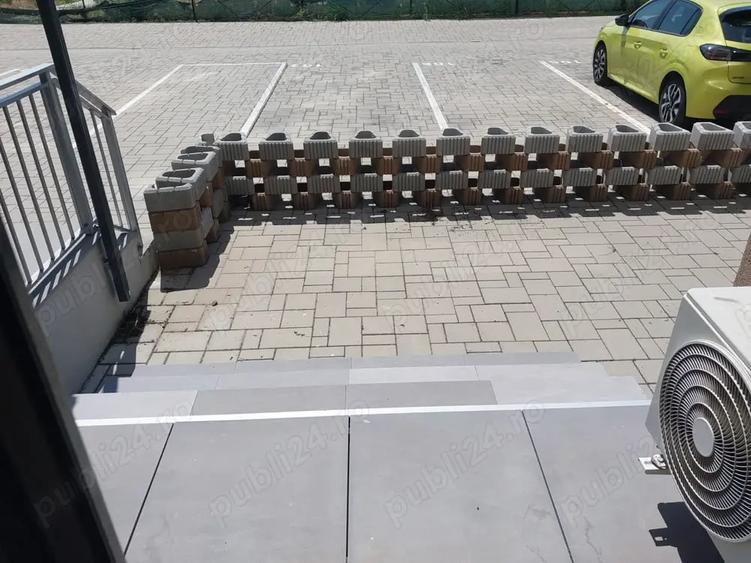 Apartament cu 2 camere decomandat în Torontalului