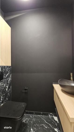 Apartament cu 3 camere semidecomandat, mobilat în Plopilor
