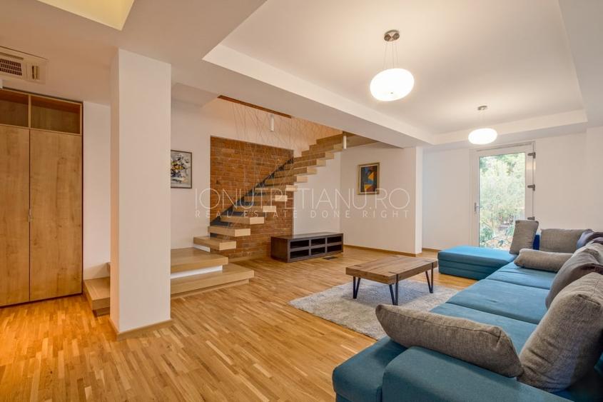 Apartament cu 3 camere semidecomandat, mobilat în Eminescu