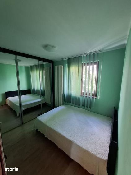 Apartament cu 3 camere decomandat în Unirii Sud
