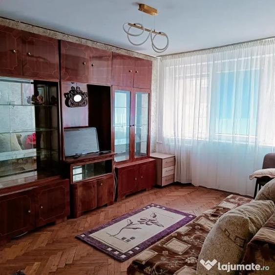 Apartament cu 2 camere decomandat în Cișmigiu