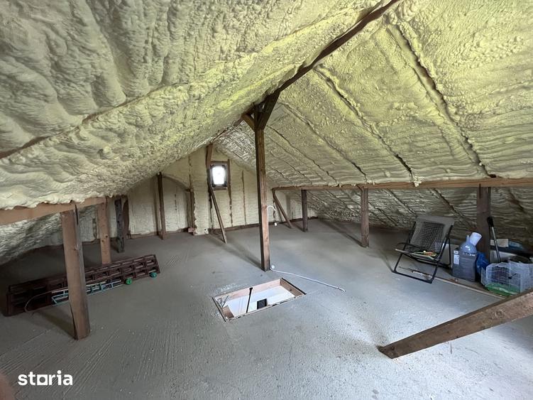 Casă cu 3 camere cu Teren 330 Mp în Bucium