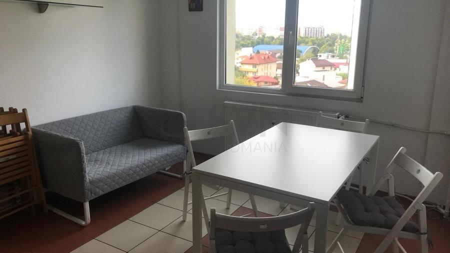 Apartament cu 3 camere decomandat, mobilat în Lacul Tei