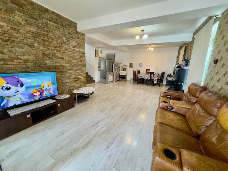 Casă individuală cu 5 camere cu Piscina în Berceni