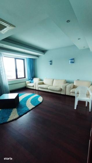 Casă cu 4 camere cu Teren 1130 Mp în Central